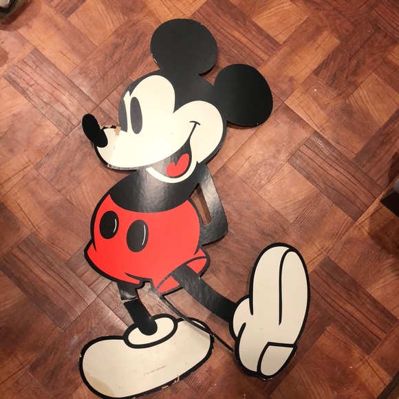 Cardboard Mickey Mouse cutout - Picture 4 of 8